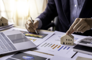 Choosing between fixed, tracker, discount and offset deals