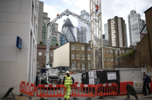 UK Economy Grows 0.1% in August: Production Leads While Services Stall 4 Construction feels the weight of borrowing costs