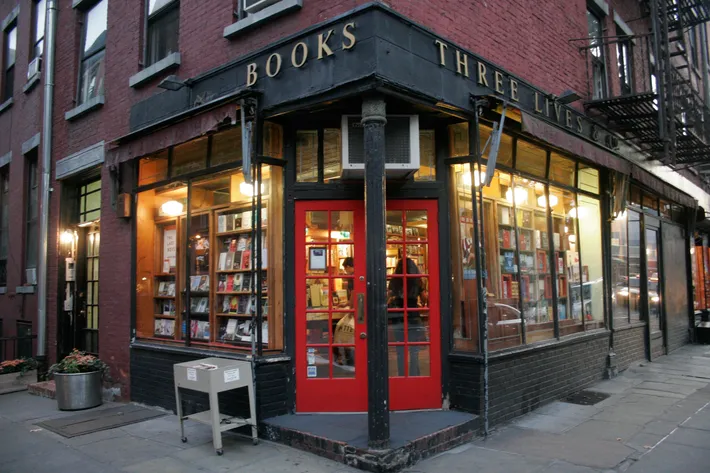 How to Start a Bookstore Café in Edinburgh