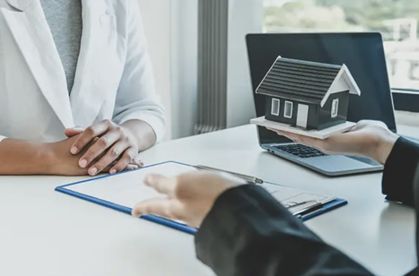 Remortgaging in the UK: A Guide to When to Switch and What It Costs 